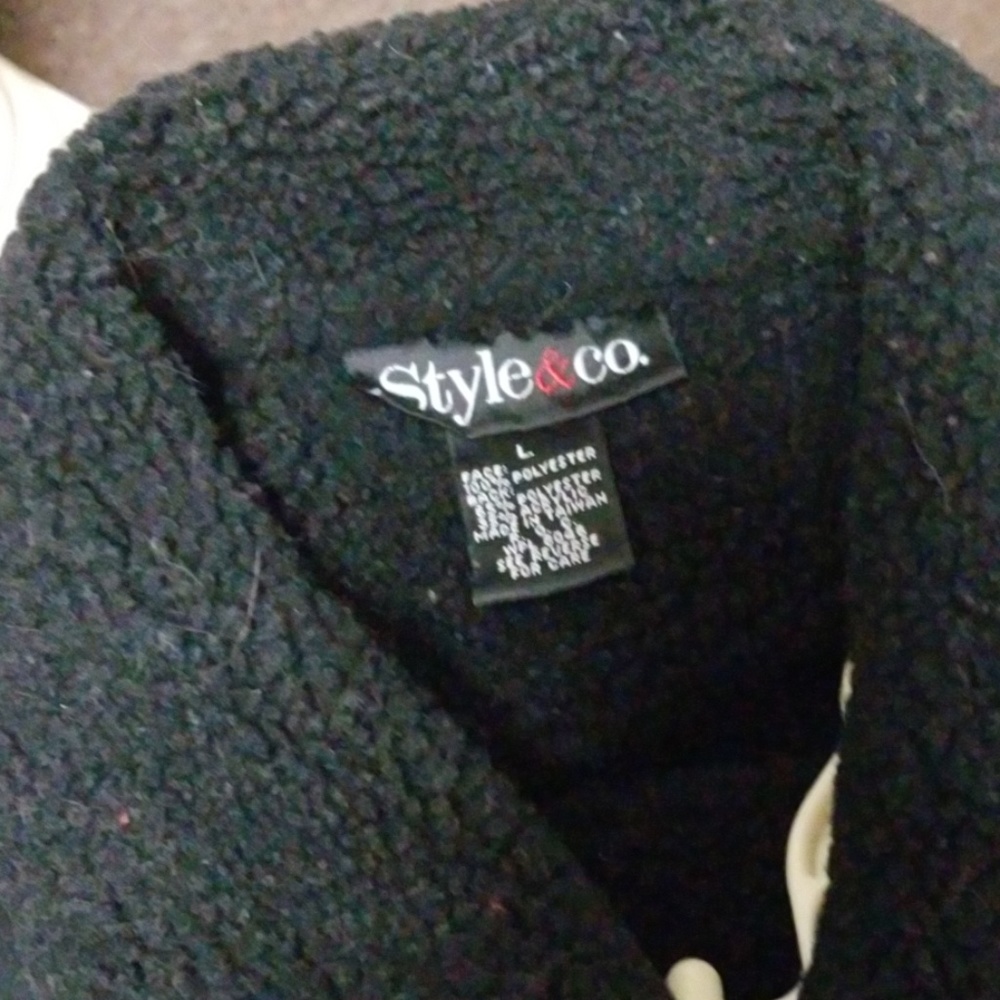 Winter vest - Picture 3 of 3